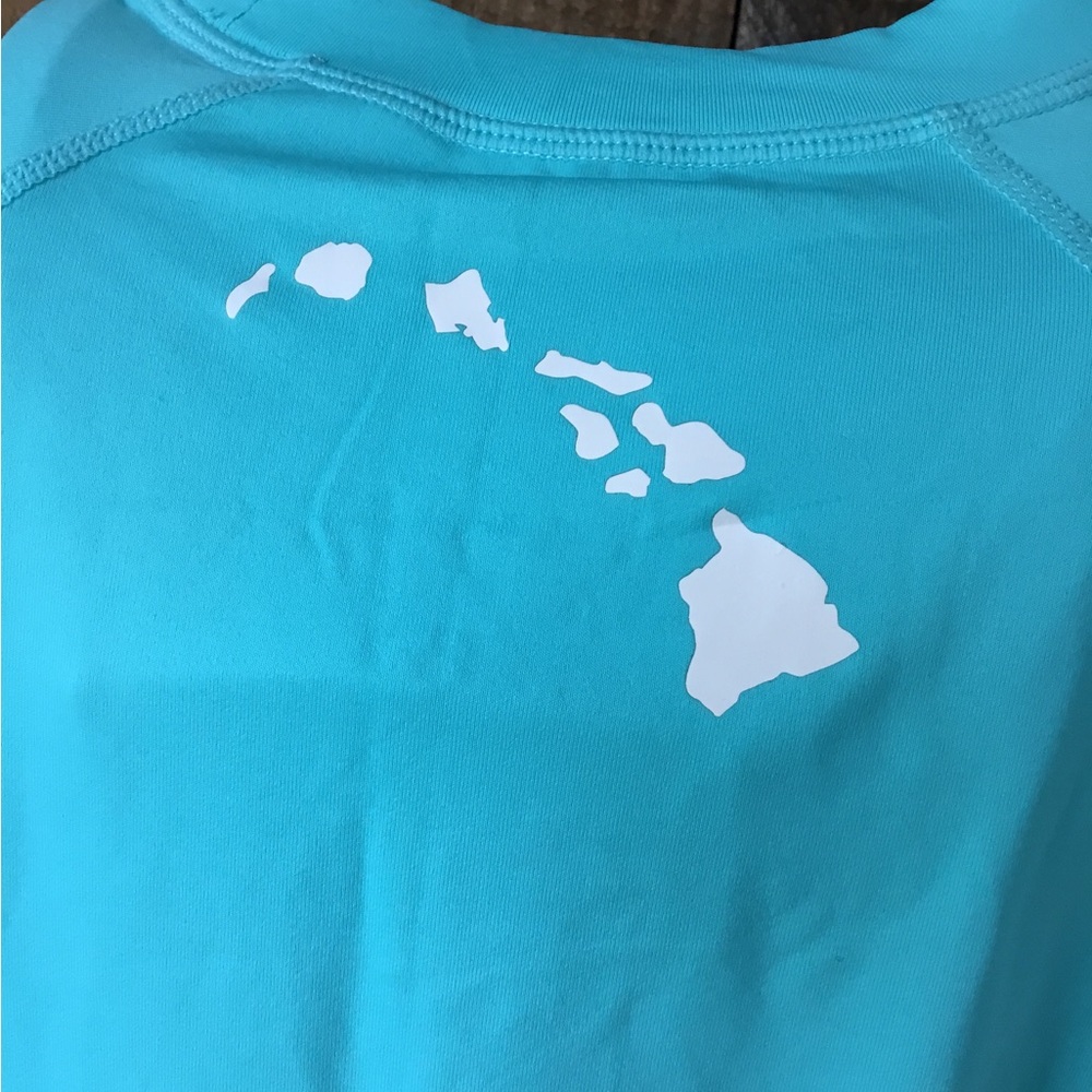 Cottage Surf Rash Guard - Picture 4 of 4